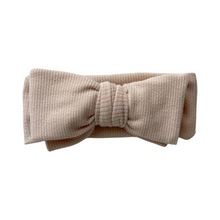 Load image into Gallery viewer, Baby Cotton Headband Bow. Eco-friendly, babies, newborns, kids, toddlers, girls, Dubai, Abu Dhabi, UAE