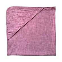Load image into Gallery viewer, Baby Boss Baby Hooded Towel is made from extra soft, non-irritable and absorbent 4-layered organic cotton muslin which is perfect for wrapping your baby boss after their bath time. The towel contains no harmful dye or chemicals and is suitable for newborns and toddlers alike. The generous size of the towel and the practical hood ensure that your baby is kept dry and warm from head to toe. Dubai, Abu Dhabi, UAE
