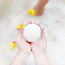 Load image into Gallery viewer, Baby Boss ME baby bath sponge is made from 100% natural konjac plant fibres. The best sponge for your baby. The sponge is free from any fragrance, chemicals, colouring and preservatives, and it is biodegradable including the packaging. Eco-friendly, sustainable, Dubai, Abu Dhabi, UAE.