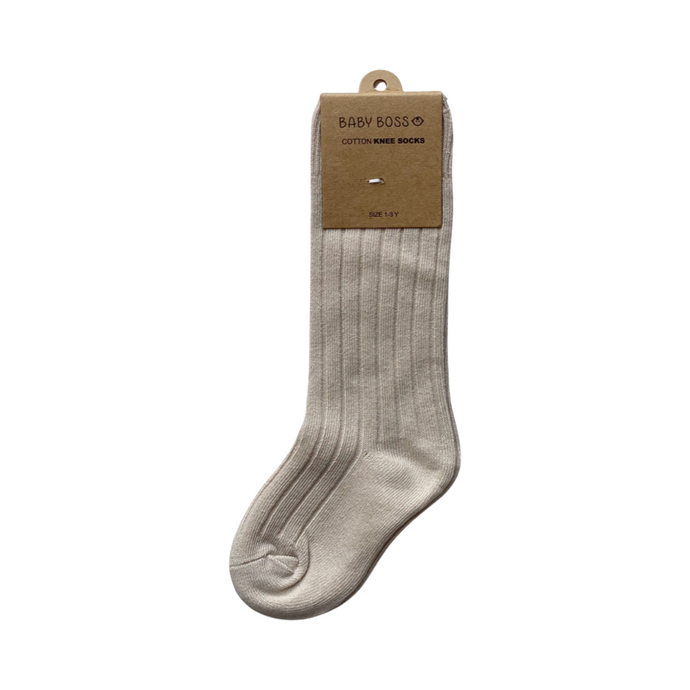 These baby knee socks are made of 100% cotton and come in two cute colours and sizes from newborns to toddlers. These socks complete perfectly any outfit for your baby boss! Dubai, Abu Dhabi, UAE.